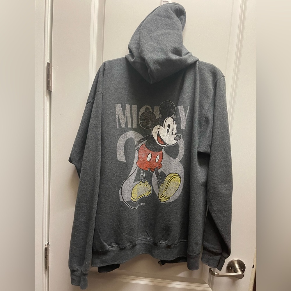 LAST DAY SALE - Men’s Mickey Mouse Jacket Size Medium